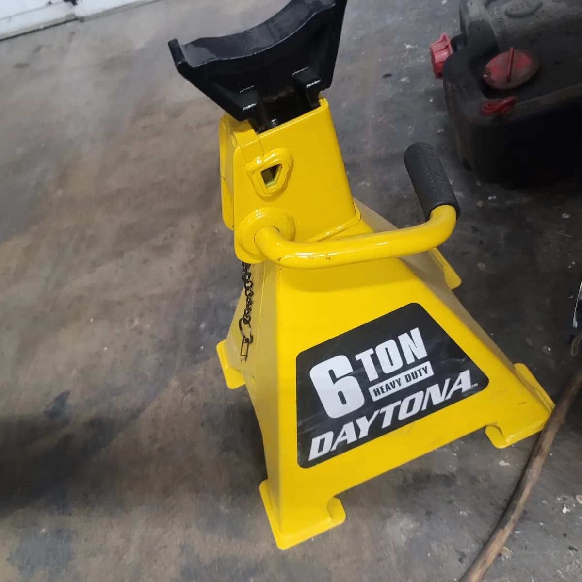 Daytona 6-Ton Jack Stands en Tarrant County Makerspace
