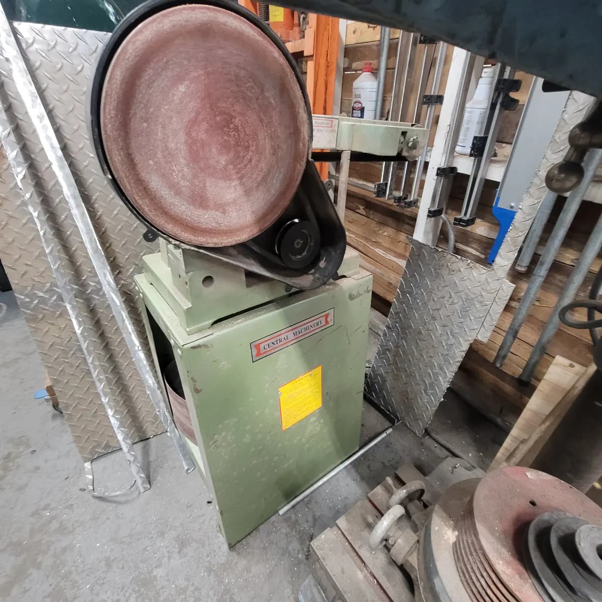 Central Machinery Disc Sander en Tarrant County Makerspace